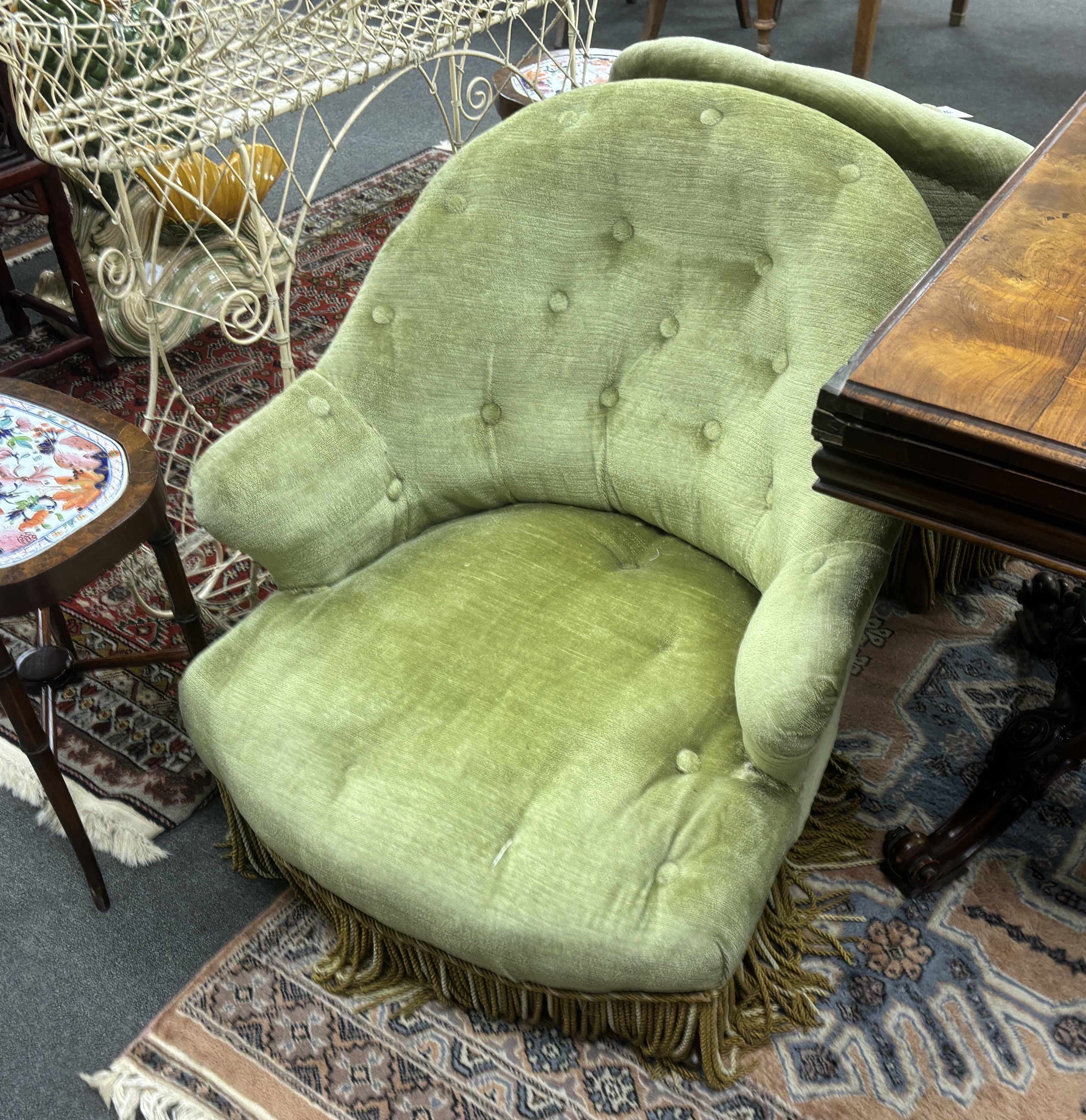 A pair of late 19th century French upholstered spoonback chairs, width 68cm, depth 60cm, height 76cm